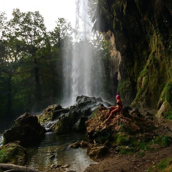 Meet your Posher, Chrissy - Picture 1 of 1